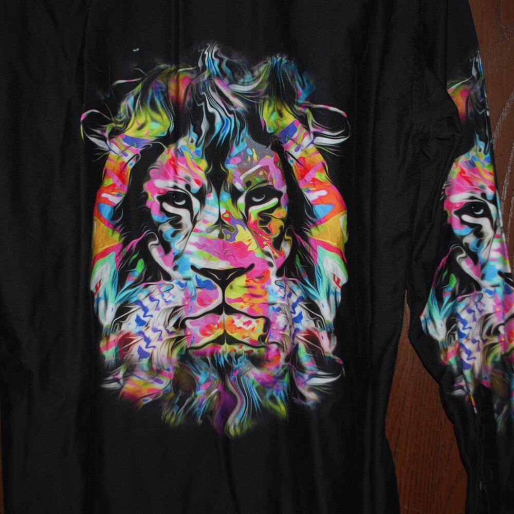 MACEOO Colorful Lion Button-down Shirt - Picture 3 of 9
